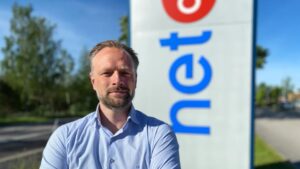 Trots måttlig lockdown; svenskarna planerar att vara hemma i sommar 2 Trots måttlig lockdown; svenskarna planerar att vara hemma i sommar 2