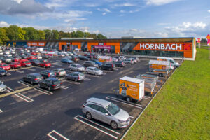 Hornbach tar över som Sveriges starkaste varumärke bland bygg- och trädgårdskedjorna. 3