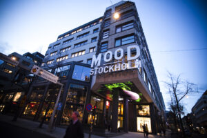 AMF Fastigheter och Bambuser lanserar The Lobby Live, ett unikt erbjudande för live video shopping 3