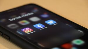 Det här vill svenskarna ska ske på sociala medier när de dör 3