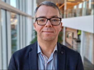 MIT-undersökning: Detaljhandeln planerar investera mer i CX-teknik kommande år Detaljhandeln ligger långt framme, men kundupplevelsen omnikanaler är en utmaning MIT-undersökning: Detaljhandeln planerar investera mer i CX-teknik kommande år Detaljhandeln ligger långt framme, men kundupplevelsen omnikanaler är en utmaning