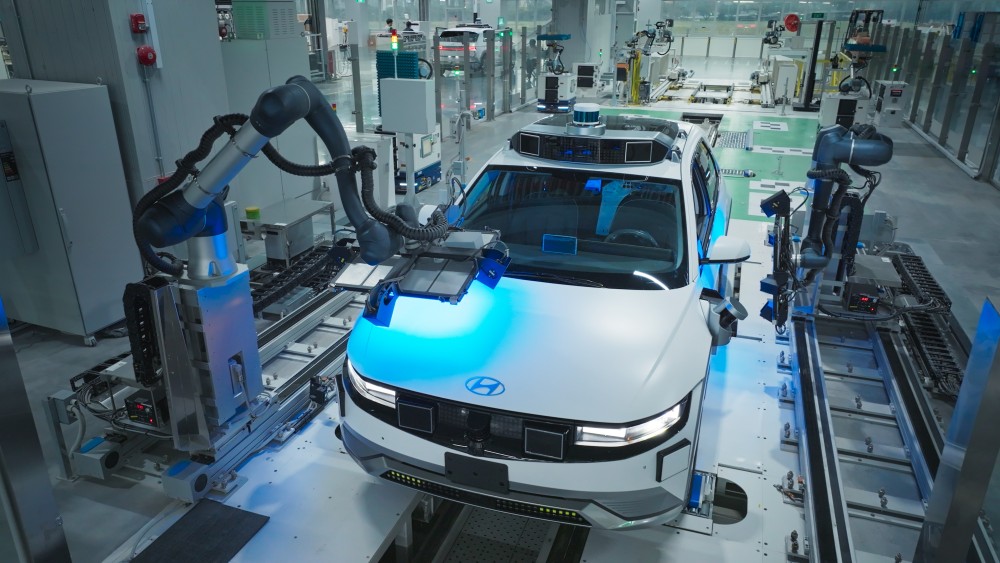 MOTIONAL IONIQ 5 Robotaxi tillverkas vid nya Hyundai Motor Group Innovation Center Singapore MOTIONAL IONIQ 5 Robotaxi tillverkas vid nya Hyundai Motor Group Innovation Center Singapore