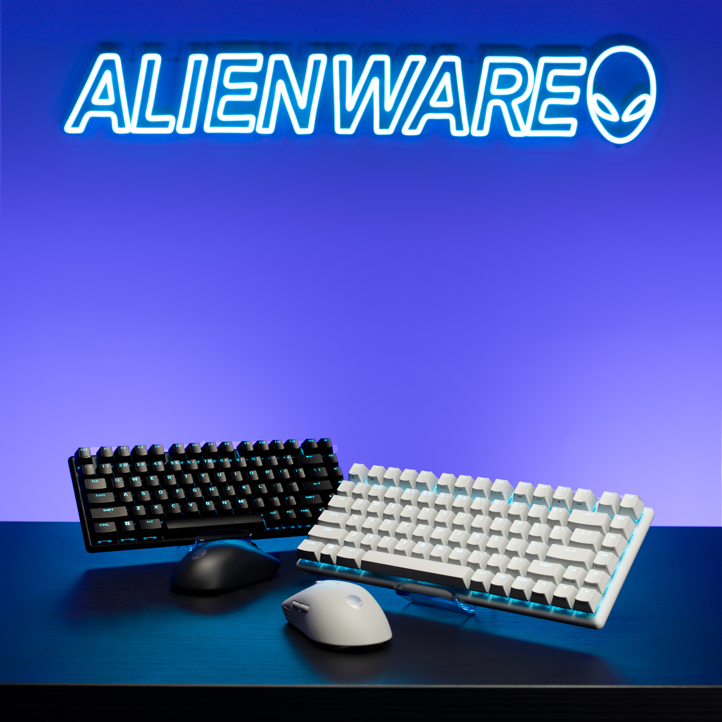 Alienware lanserar trådlös mus och tangentbord för tävlingsinriktade gamers Alienware lanserar trådlös mus och tangentbord för tävlingsinriktade gamers