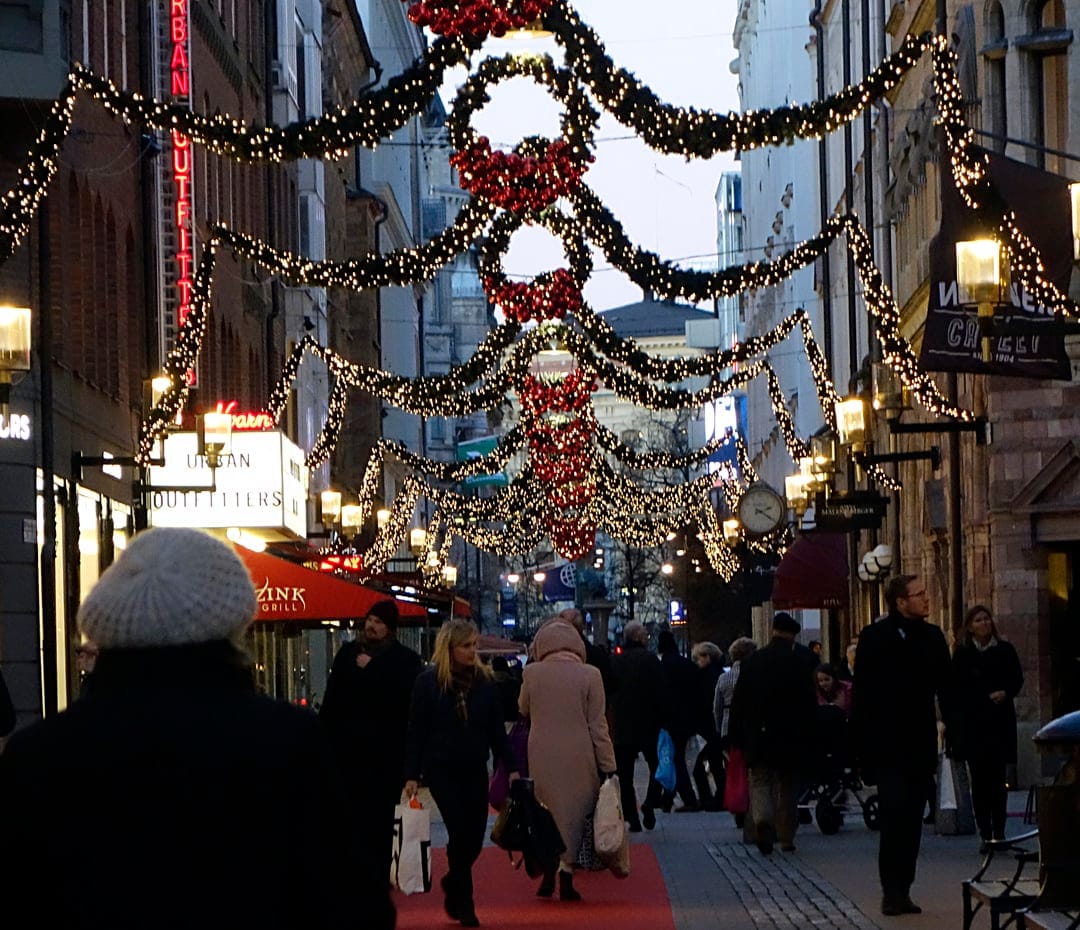 Julhandeln ger viktigt tillskott till statskassan