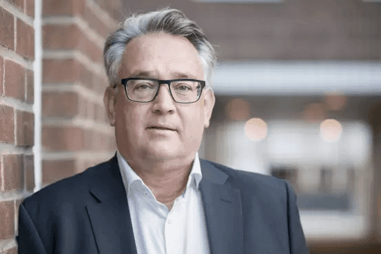 Alektum Group tecknar genombrottsaffär med mobiloperatören Tre