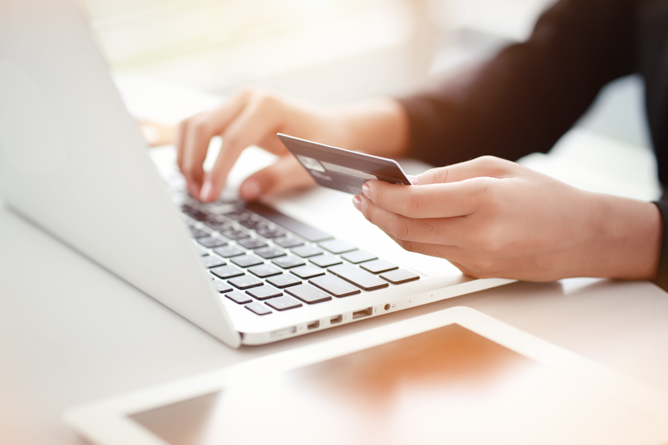Amadeus, Elavon och Mastercard ingår partnerskap och förenklar hur resebyråer betalar flygbolagen