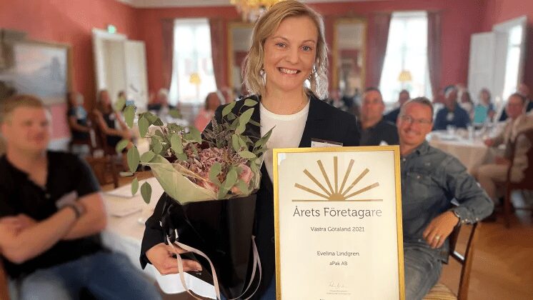 Evelina Lindgren med familjeföretaget aPak AB är Årets Företagare i Västra Götaland 2021