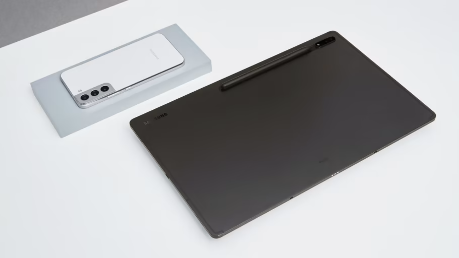 Samsungs Galaxy S22-serie och Galaxy Tab S8-serie är nu tillgängliga i butik