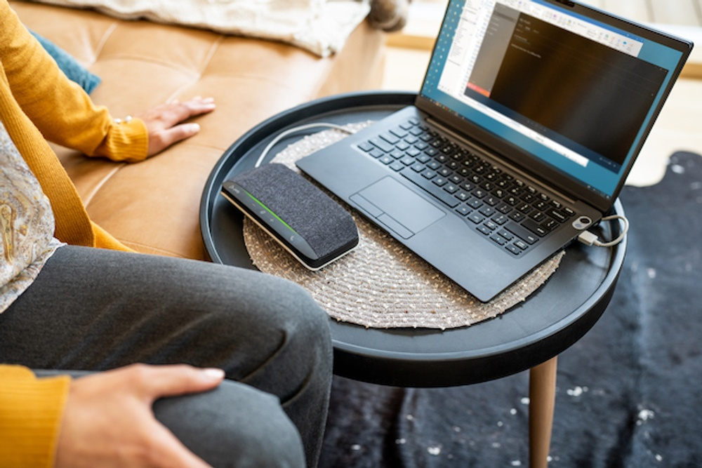 Poly lanserar ny högtalartelefon i Sync-familjen