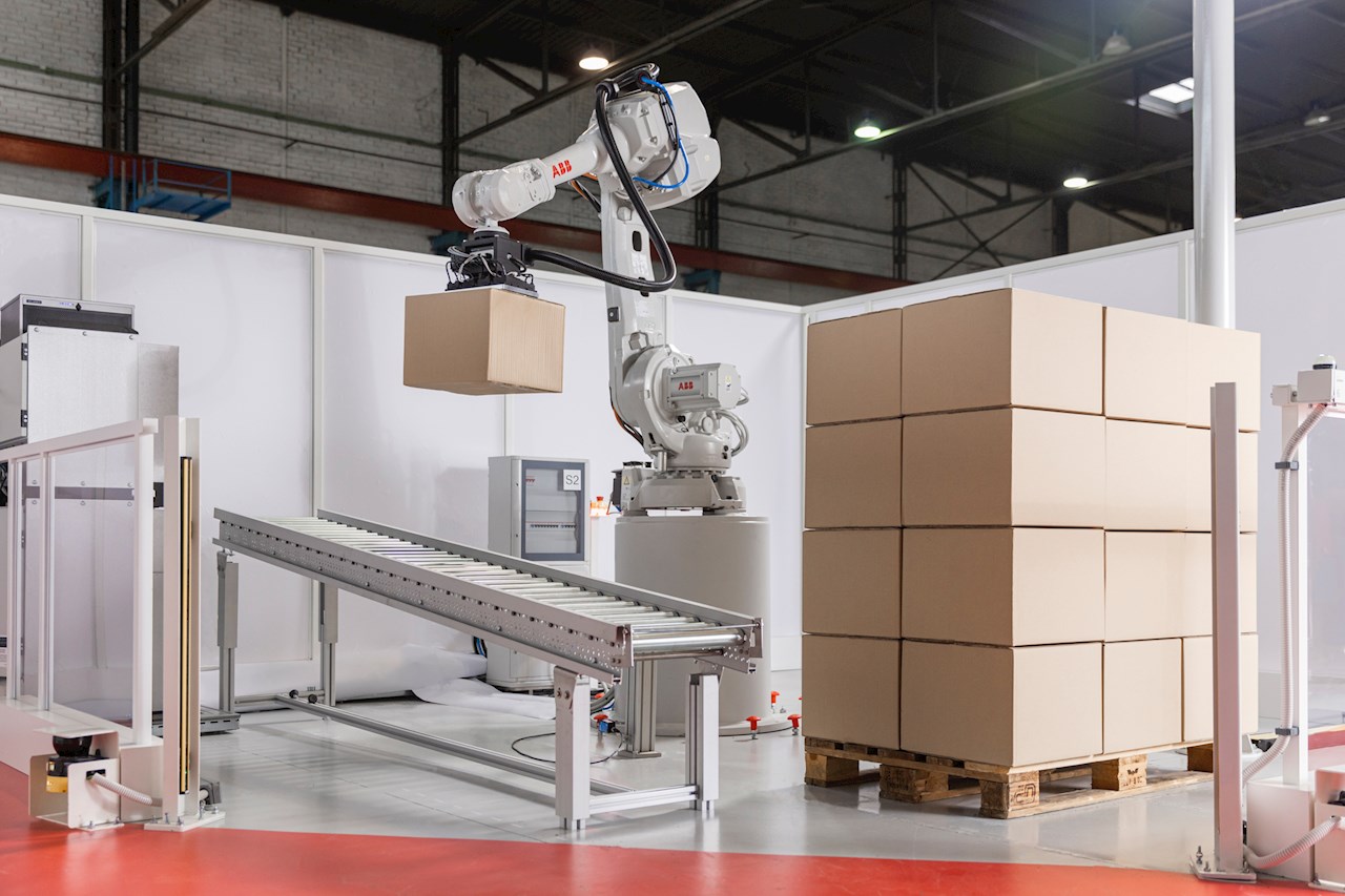 ABB:s nya robotlösning för depalletering gör logistiken mindre komplex samtidigt som effektiviteten stärks