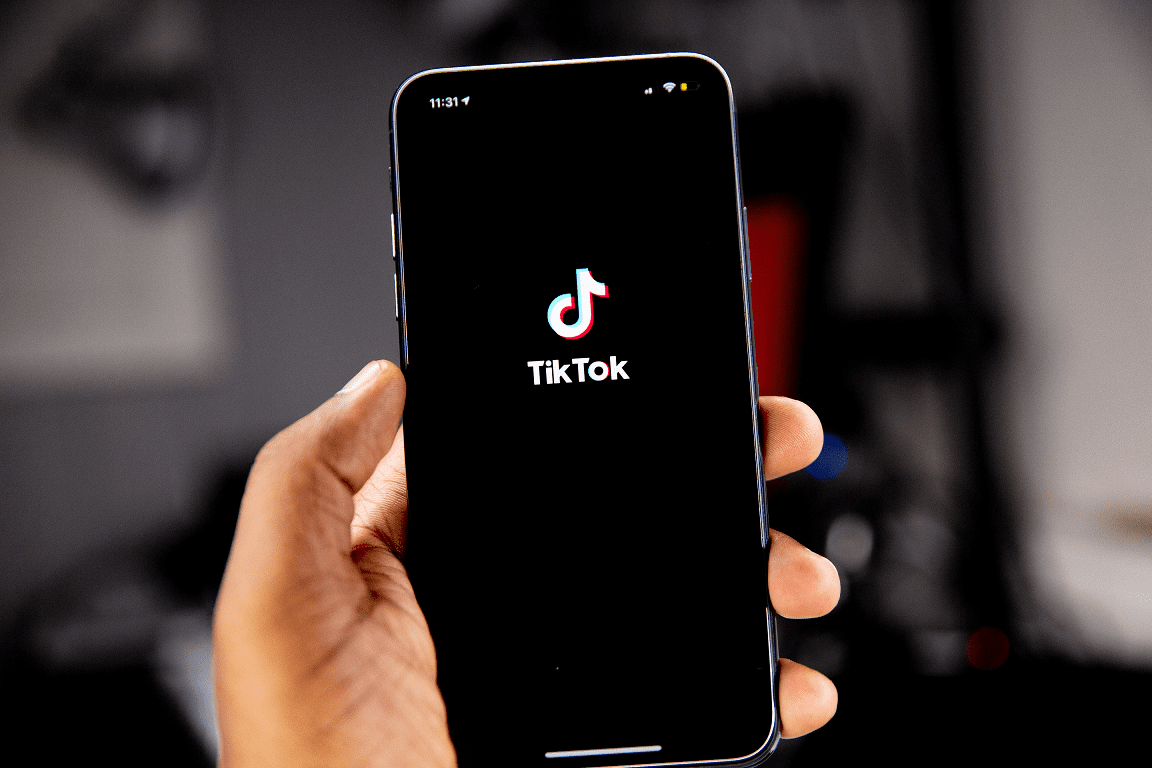 Hundratals TikTokare ansluter sig till Society icon tack vare varumärken.