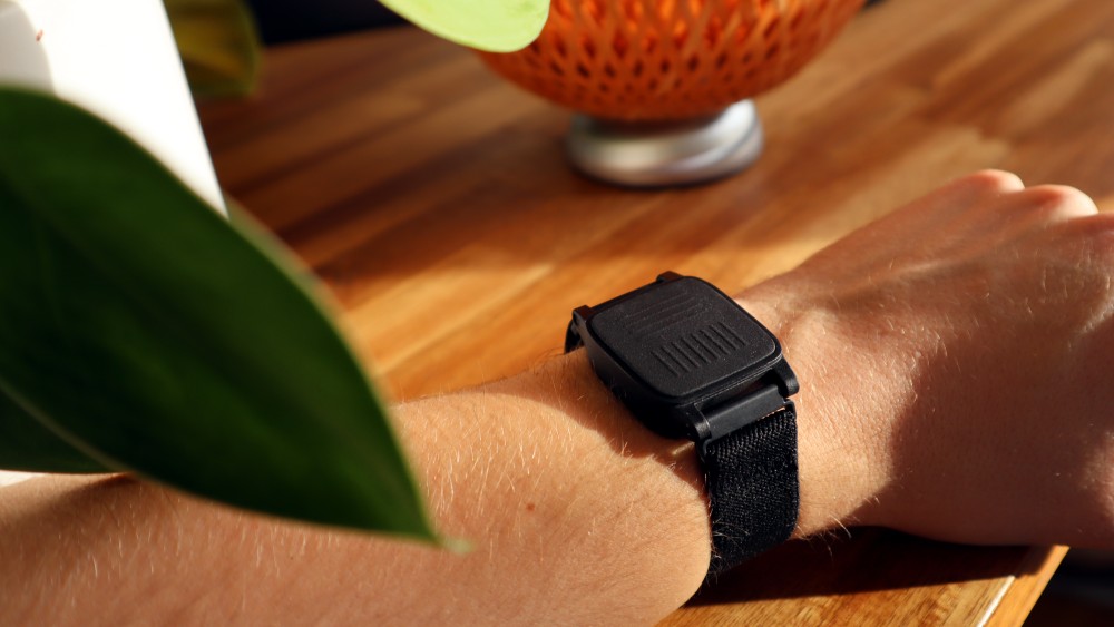 xTactor lanserar xBand, ett innovativt armband för tillgänglig kommunikation